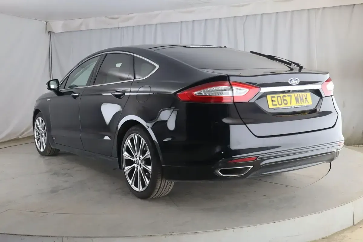 Used Ford Mondeo Vignale 180 HP (132 kW) 2017 Black Hatchback