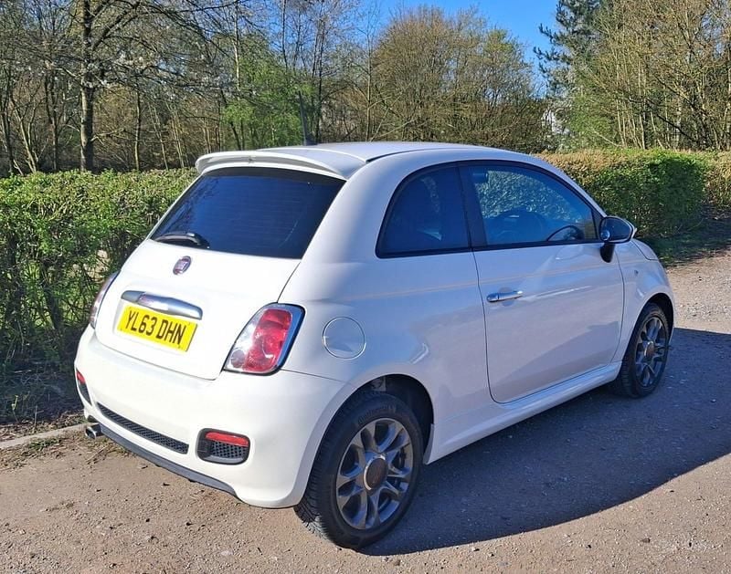 Used Fiat 500 S 69 HP (50 kW) 2014 White Hatchback