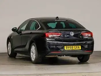 Used Vauxhall Insignia SRi 165 HP (121 kW) 2018 Black Hatchback
