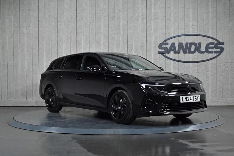 Used Vauxhall Astra S 131 HP (96 kW) 2024 Black Estate