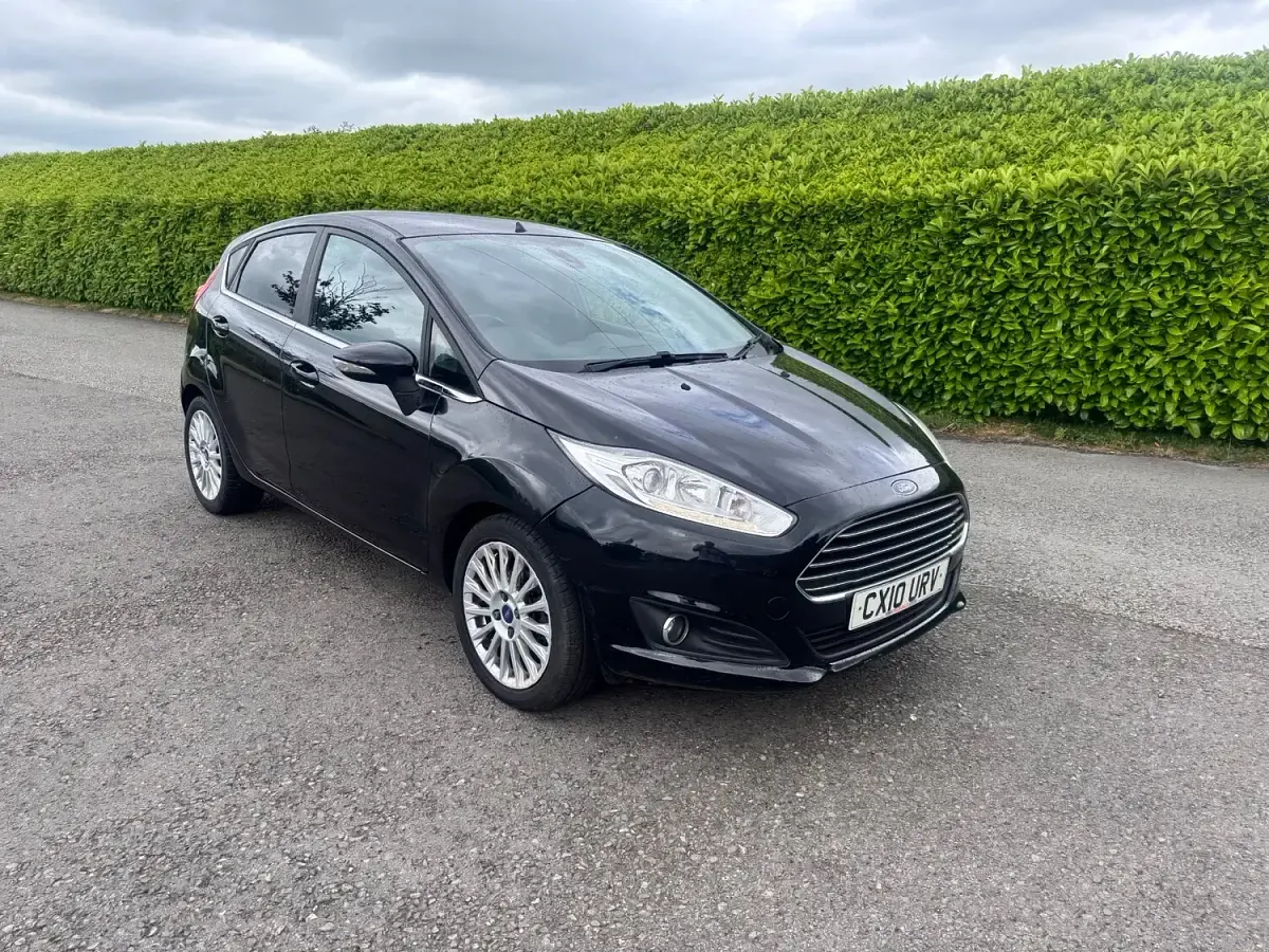 Used Ford Fiesta 96 HP (70 kW) 2010 Black Hatchback