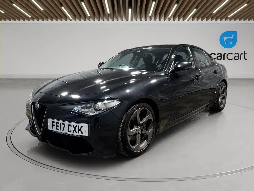 Used Alfa Romeo Giulia Saloon Edizione Speciale 180 HP (132 kW) 2017 Black Sedan