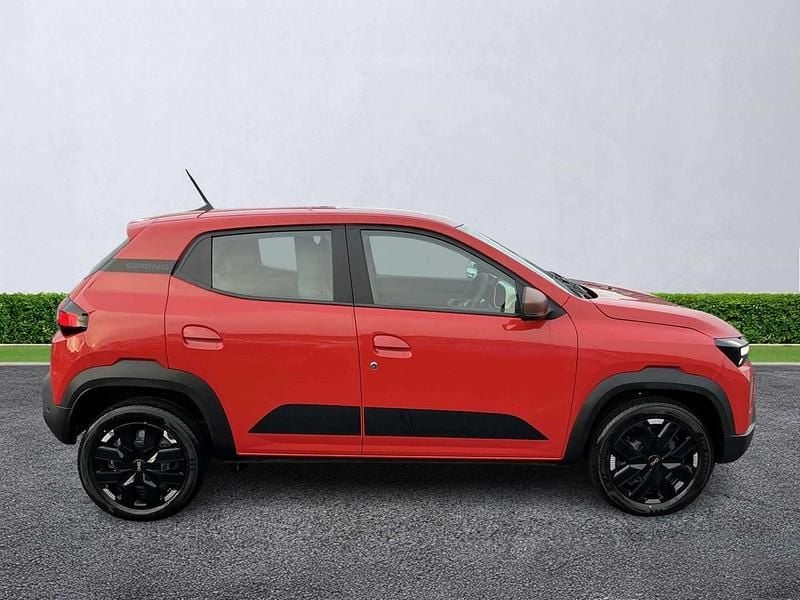 Used Dacia Spring Extreme 47 kW (65 HP) 2024 Red Hatchback