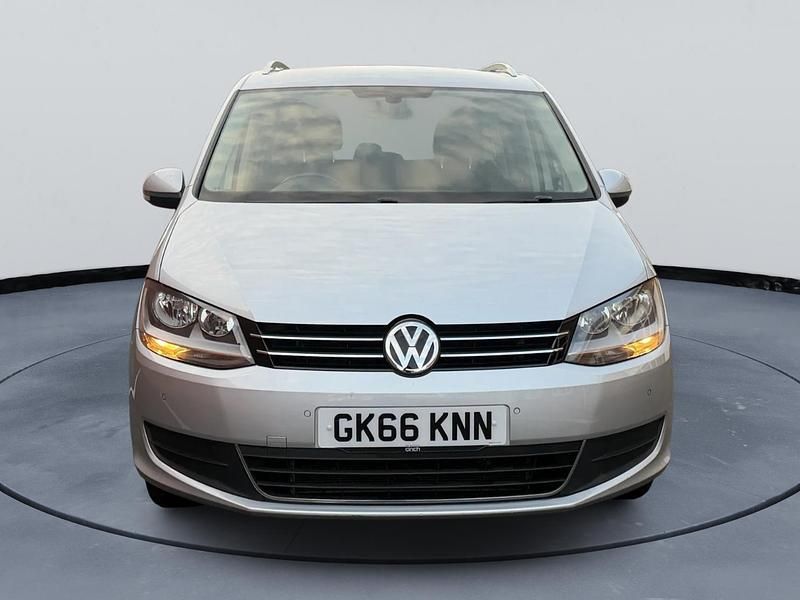 Usado VW Sharan SE 150 HP (110 kW) 2016 Prateado Monovolume