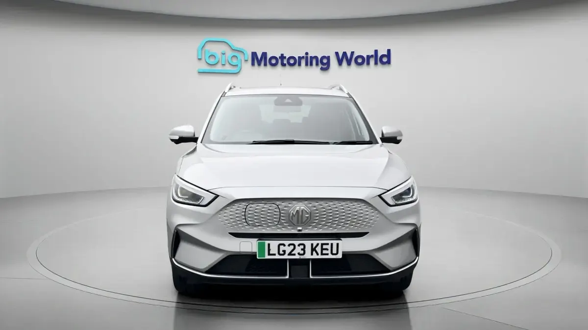 Used MG ZS Trophy 114 kW (156 HP) 2023 Silver SUV