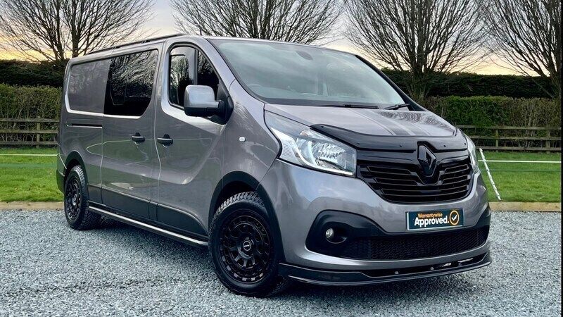 Begagnad Renault Trafic 2018 Grå Minibuss