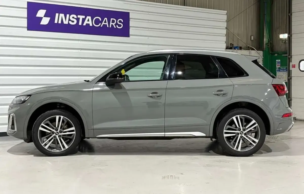 Begagnad Audi Q5 S-Line 2021 Grå SUV