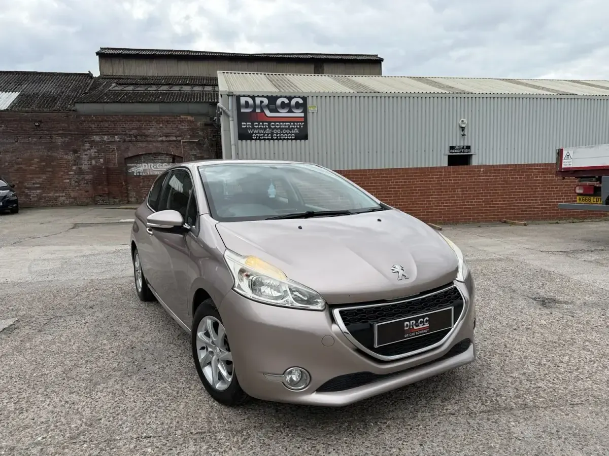 Usado Peugeot 208 Active 68 HP (50 kW) 2013 Citadino