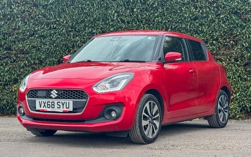 Usado Suzuki Swift SZ5 111 CV (81 kW) 2019 Rojo Utilitario