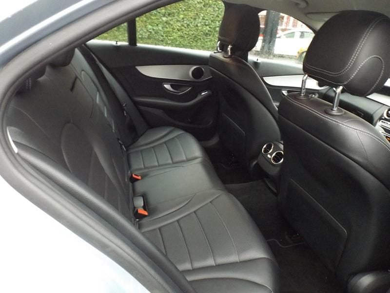 Usado Mercedes C200 184 HP (135 kW) 2015 Prateado Sedan