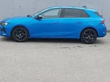 Used Vauxhall Astra 130 HP (95 kW) 2023 Blue Hatchback