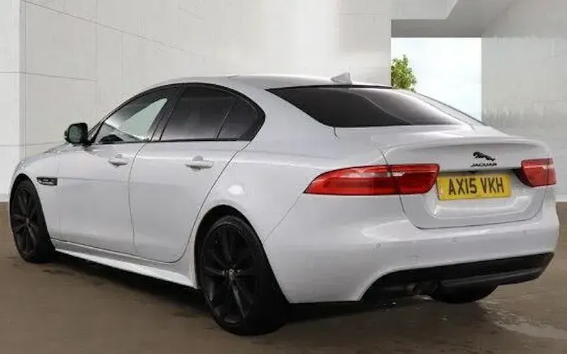 Used Jaguar XE R-Sport 179 HP (131 kW) 2019 Sedan