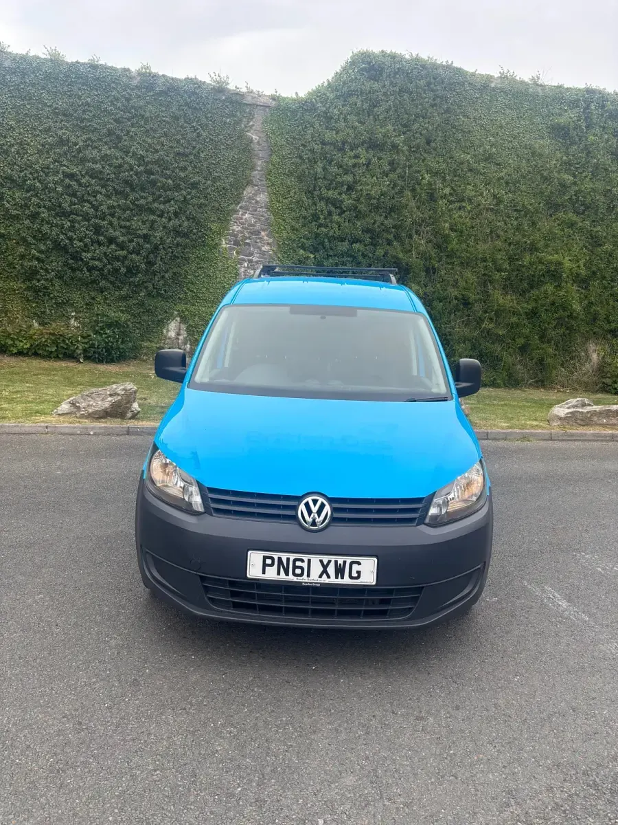 Used VW Caddy 102 HP (75 kW) 2011 Blue MPV