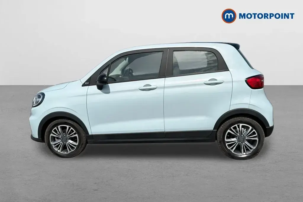 New Leapmotor T03 69 kW (95 HP) 2025 Blue Hatchback