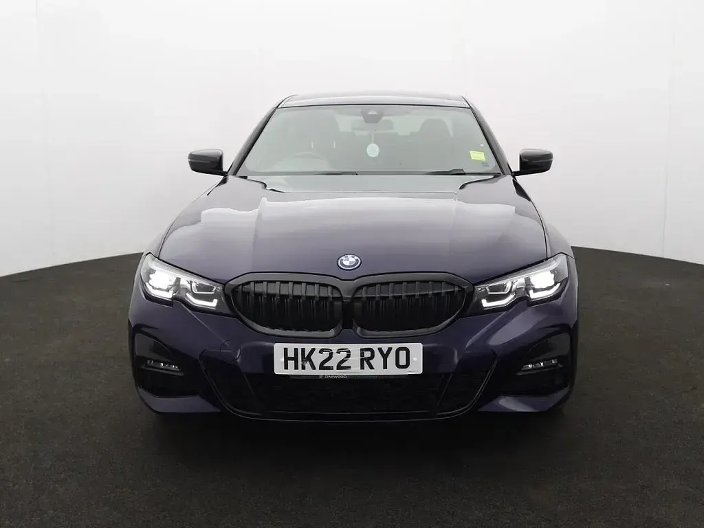 Used BMW 330e M Sport 292 HP (214 kW) 2022 Blue Sedan