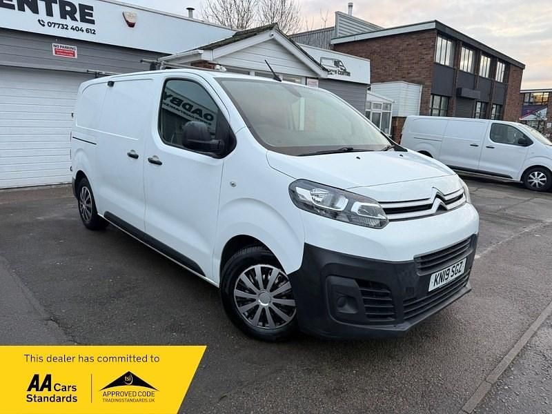 White Used 2019 Citroën Dispatch MPV | £9,490 (Fair price) - Image 1/3