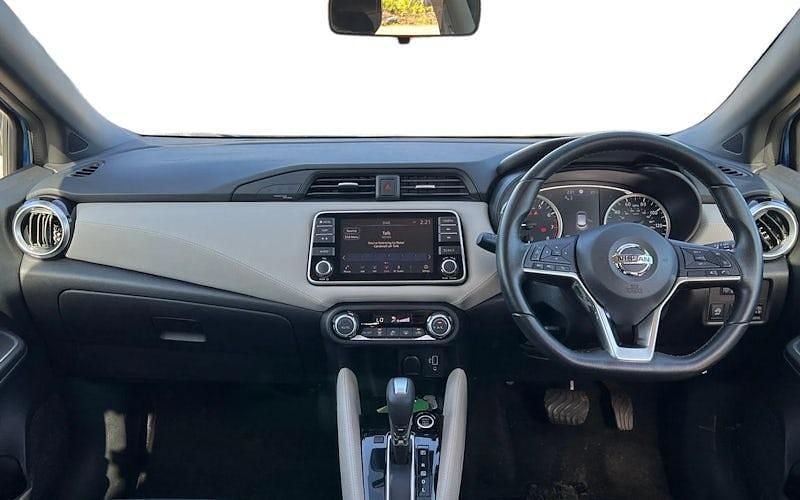 Used Nissan Micra Tekna 92 HP (67 kW) 2022 Blue Hatchback