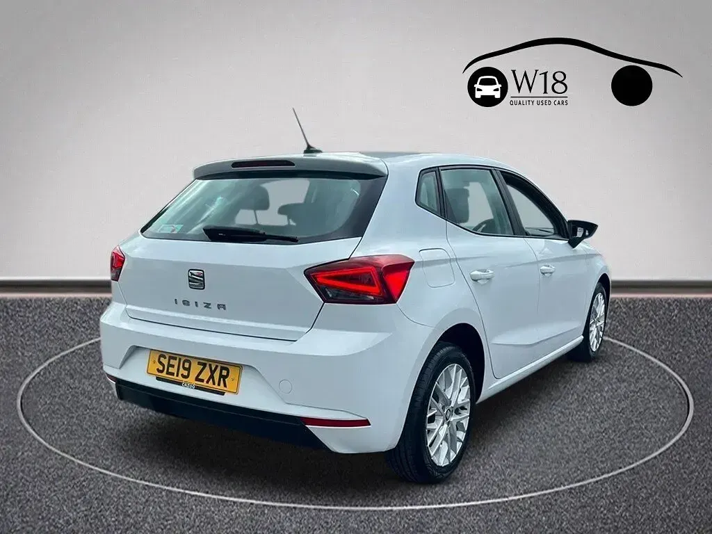 Używany Seat Ibiza SE Technology 80 KM (58 kW) 2019 Biały Hatchback