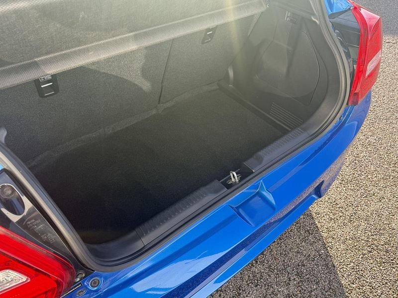 Used Suzuki Swift SZ-L 2022 Zwg speedy blue met Hatchback