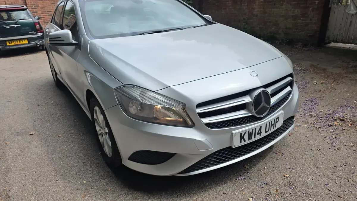 Used Mercedes A180 SE 109 HP (80 kW) 2014 Silver Hatchback