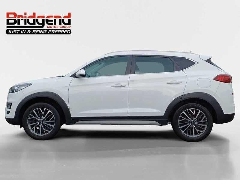 Used Hyundai Tucson Premium 2019 White SUV