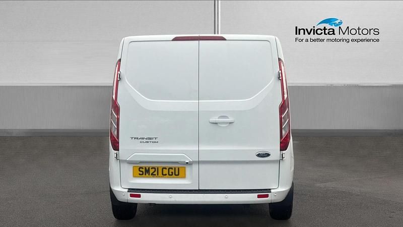 Used Ford Transit Custom Limited 140 HP (102 kW) 2021 Frozen white Van