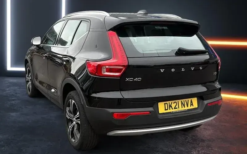 Used Volvo XC40 Inscription 163 HP (119 kW) 2021 Black SUV