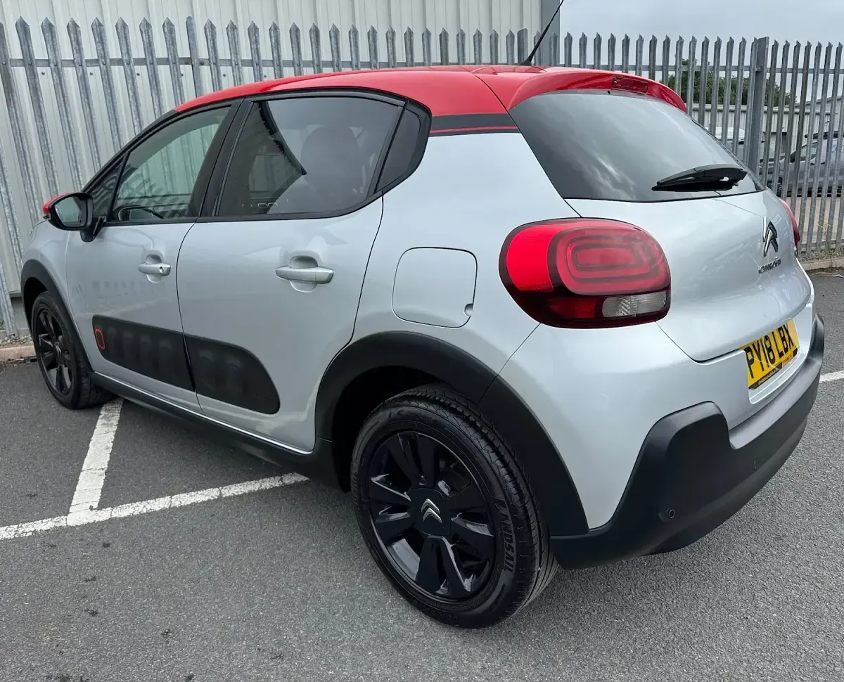 Used Citroën C3 Flair 108 HP (79 kW) 2018 Silver Hatchback