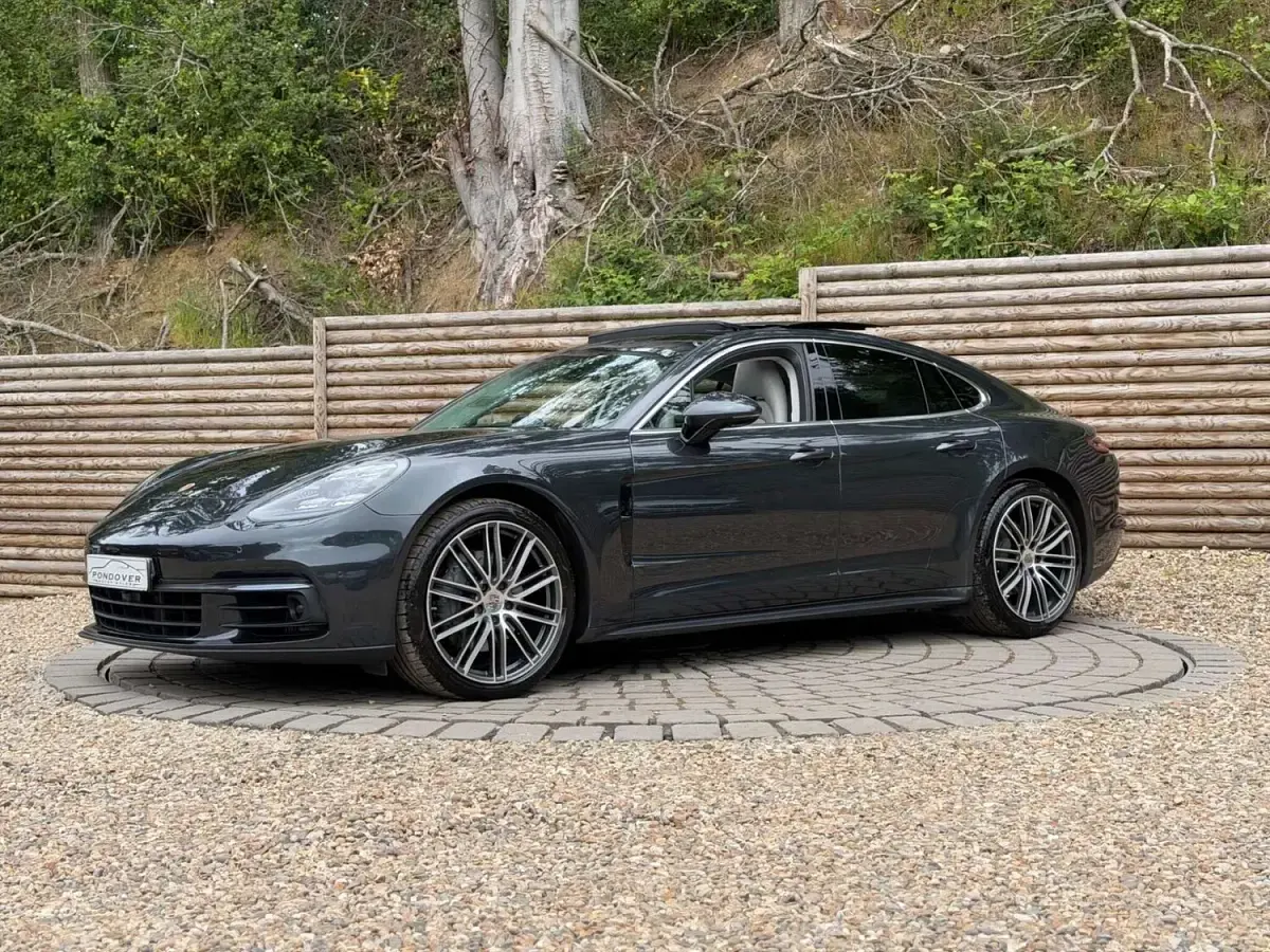 Used Porsche Panamera 422 HP (310 kW) 2016 Grey Hatchback