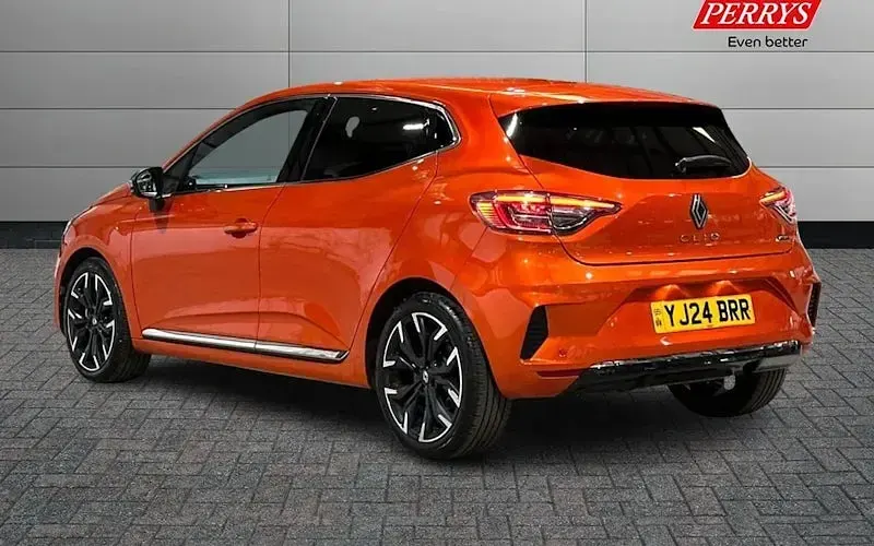 Used Renault Clio Techno 143 HP (105 kW) 2025 Hatchback