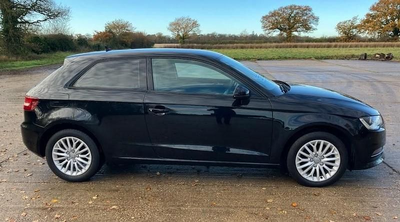 Used Audi A3 150 HP (110 kW) 2016 Black Hatchback