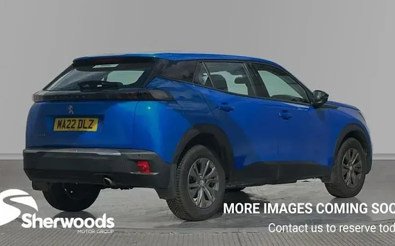 Used Peugeot 2008 Active Premium 110 HP (80 kW) 2022 Blue SUV