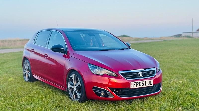 Used Peugeot 308 GT-line 130 HP (95 kW) 2015 Red Hatchback