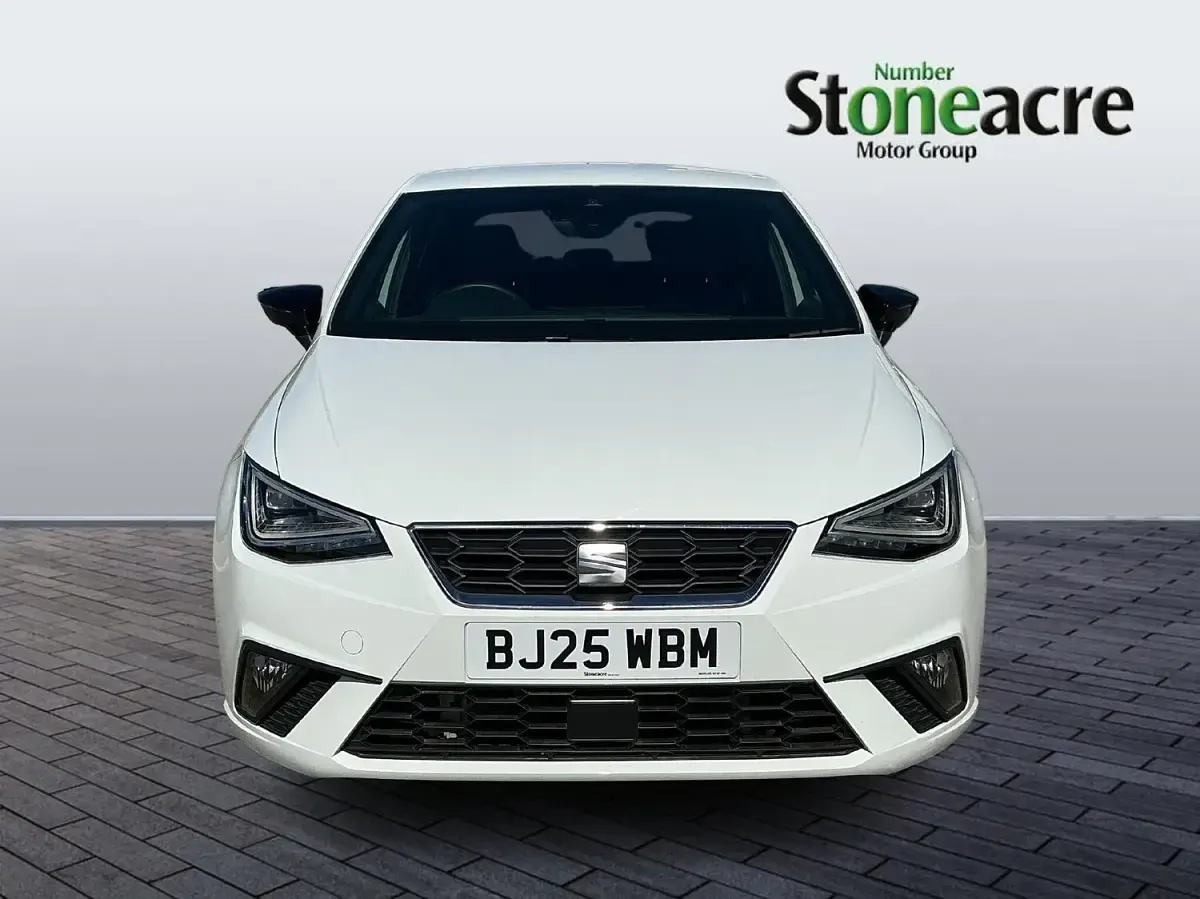 Used Seat Ibiza FR Sport 115 HP (84 kW) 2025 White Hatchback