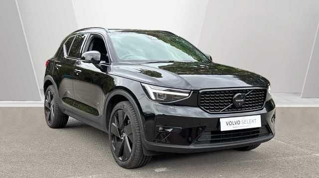 Used 2025 Volvo XC40 Ultra SUV | £35,695 (Expensive) - Image 1/3