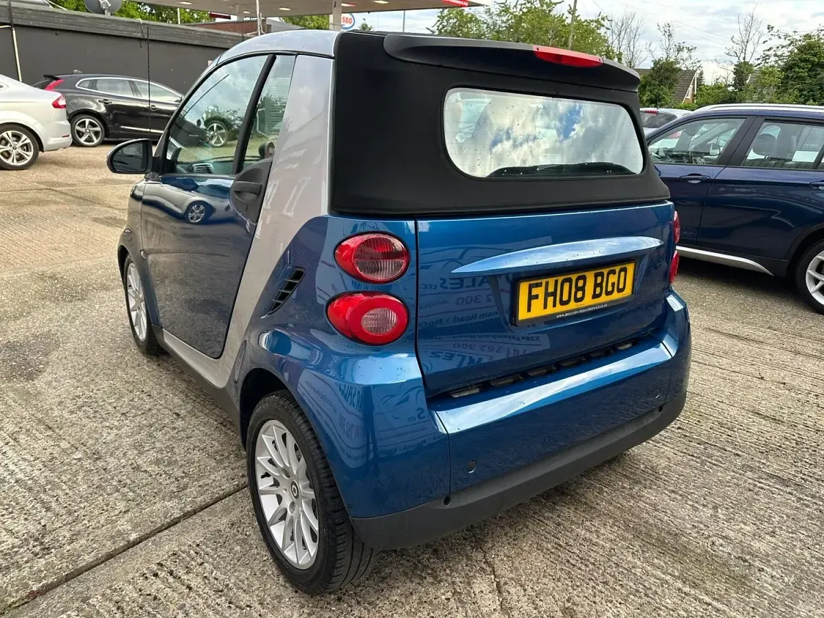 Used Smart ForTwo Cabrio Passion 84 HP (61 kW) 2008 Silver Cabriolet
