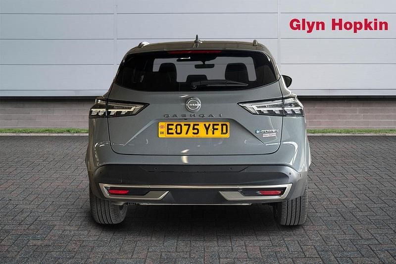 Used Nissan Qashqai Tekna 190 HP (139 kW) 2025 Grey SUV