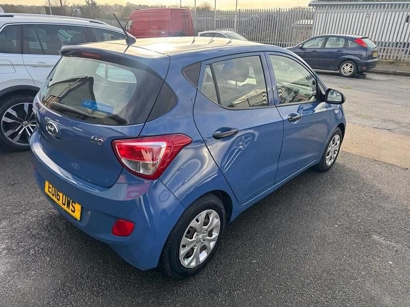Used Hyundai i10 66 HP (48 kW) 2016 Blue Hatchback
