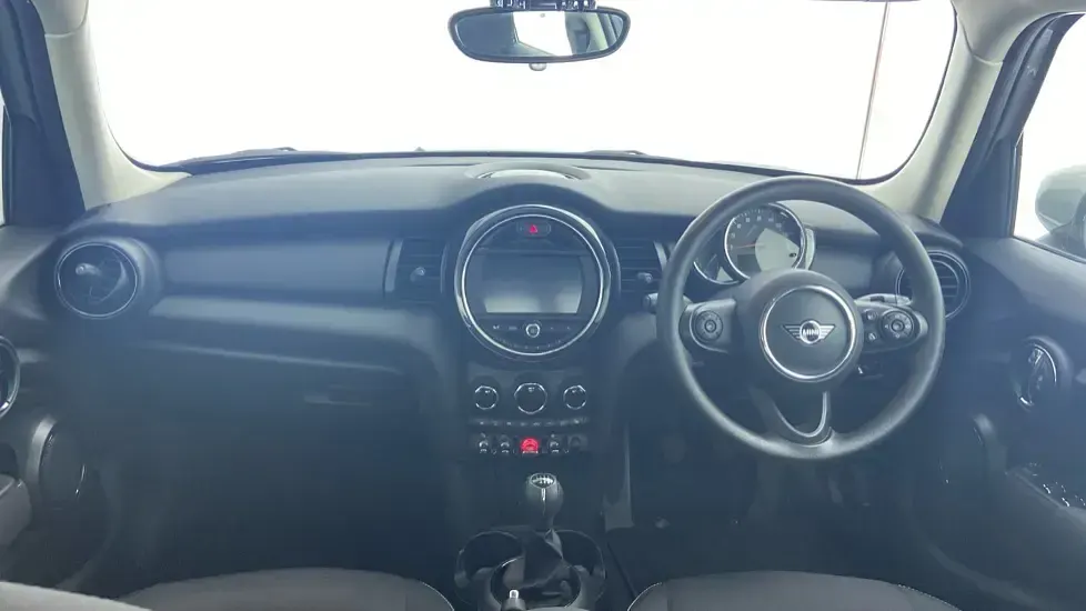 Used Mini ONE Classic 102 HP (75 kW) 2019 Grey Hatchback