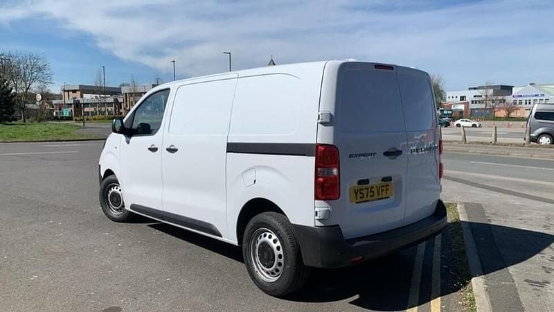New Peugeot Expert 118 HP (86 kW) 2026 White Van