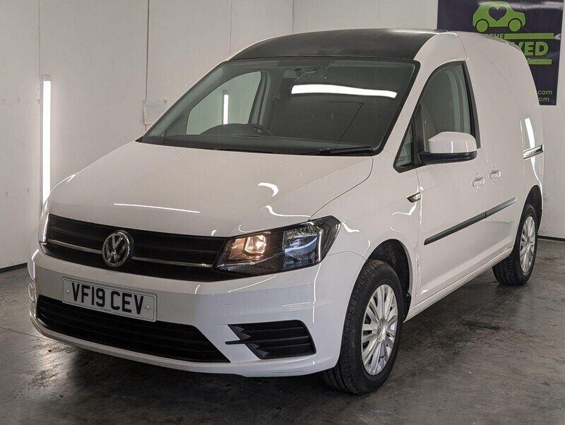 White Used 2019 VW Caddy Trendline MPV | £8,500 (Fair price) - Image 1/3