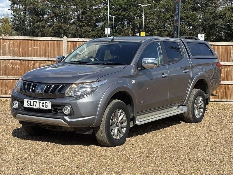 Grey Used 2017 Mitsubishi L200 Pickup | £12,000 (Super price) - Image 1/4