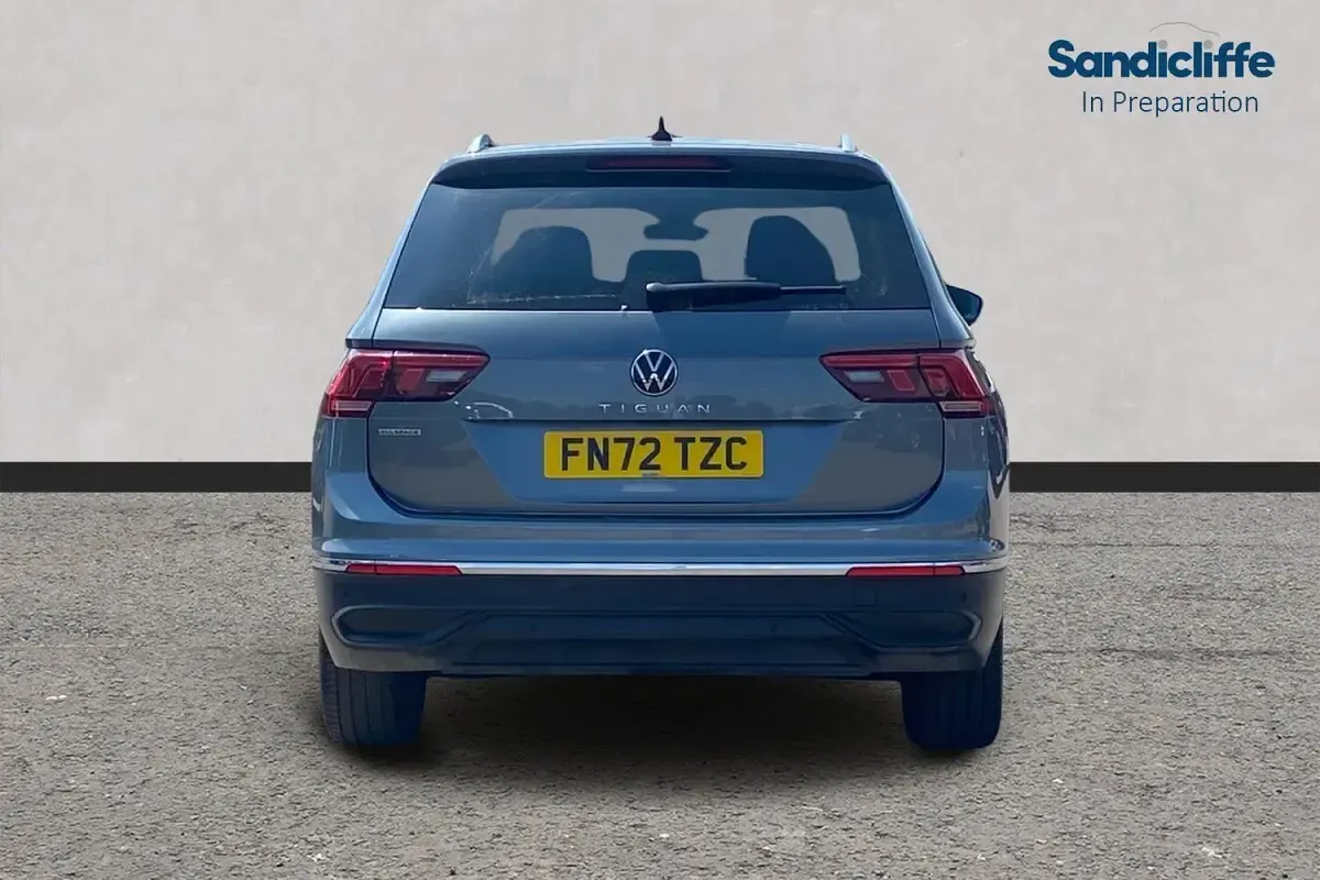 Used VW Tiguan Allspace 150 HP (110 kW) 2022 Grey SUV