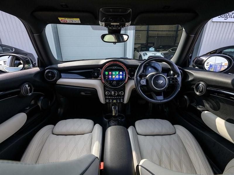 Used Mini Cooper SE Hatch 135 kW (184 HP) 2021 Green Hatchback