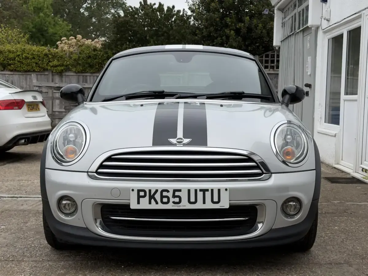 Begagnad Mini Cooper Coupé 122 HK (89 kW) 2015 Silver Sportkupé