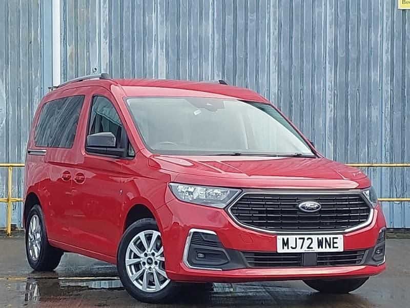 Red Used 2022 Ford Tourneo Titanium Estate | £20,998 (Fair price) - Image 1/4