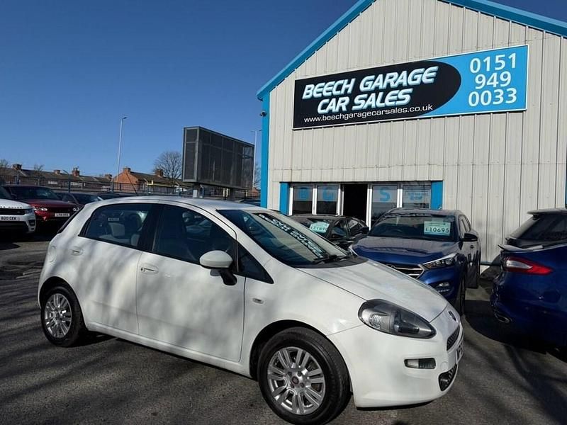 Used Fiat Punto Easy 69 HP (50 kW) 2012 White Hatchback