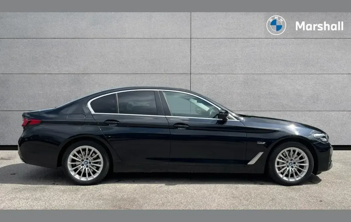 Used BMW 530e Comfort Edition 292 HP (214 kW) 2023 Black Sedan