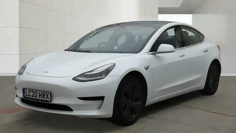 Used Tesla Model 3 Standard Range Plus 239 kW (325 HP) 2020 White Sedan