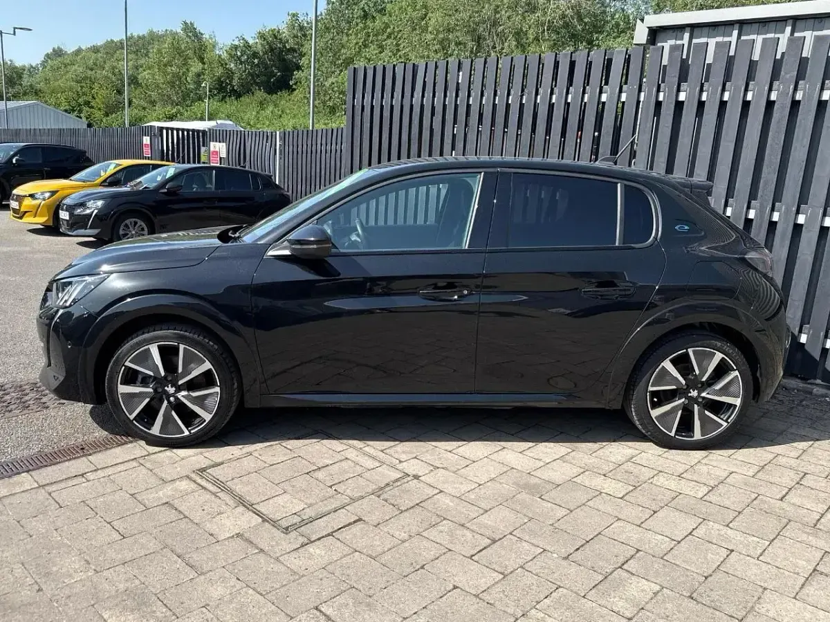 Used Peugeot e-208 Premium 100 kW (136 HP) 2022 Black Hatchback